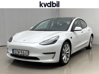 Begagnad Tesla Model 3 Long Range AWD 366 kW (498 HK) 2021 Vit Sedan