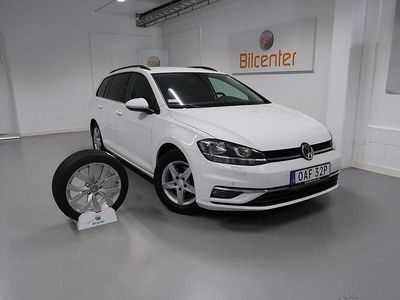 Vit Begagnad 2020 VW Golf VIII GT Kombi | 207 900 kr (Marknadspris)