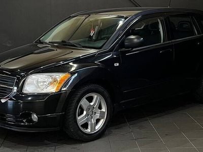 Begagnad Dodge Caliber 161 HK (118 kW) 2008 Svart Halvkombi