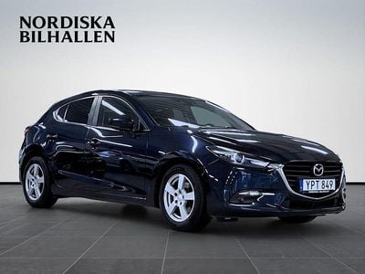 Blå Begagnad 2017 Mazda 3 Inclusive Halvkombi | 155 795 kr (Marknadspris)