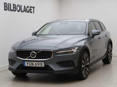 Begagnad 2024 Volvo V60 CC Kombi | 394 500 kr (Marknadspris)