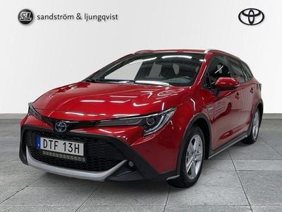 Röd Begagnad 2021 Toyota Corolla Kombi | 239 000 kr (Lite dyr)