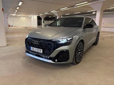 Begagnad Audi Q8 S-Line 490 HK (360 kW) 2024 Silver SUV