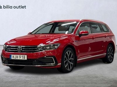 Röd Begagnad 2021 VW Passat GTE Kombi | 274 900 kr (Marknadspris)