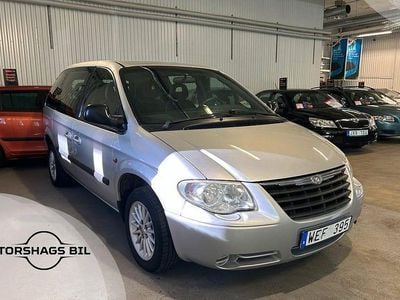Begagnad Chrysler Voyager 175 HK (128 kW) 2005 Silver Minibuss