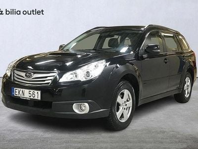 Svart Begagnad 2011 Subaru Outback Kombi | 55 900 kr