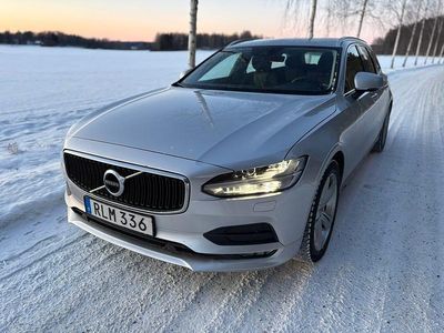 Begagnad Volvo V90 190 HK (139 kW) 2018 Metallic Kombi