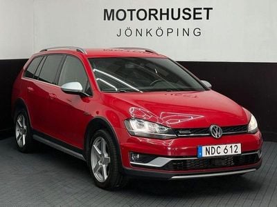 Röd Begagnad 2016 VW Golf Alltrack Kombi | 114 800 kr (Marknadspris)
