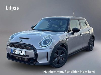 Grå Begagnad 2021 Mini Cooper S Halvkombi | 254 900 kr (Marknadspris)