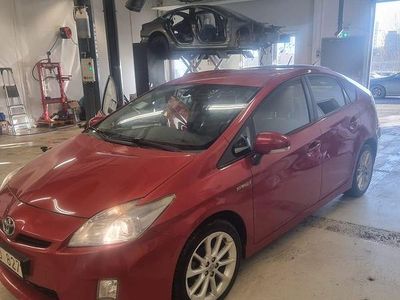 Begagnad Toyota Prius 136 HK (100 kW) 2010 Halvkombi