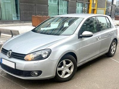 Begagnad VW Golf VI 105 HK (77 kW) 2011 Halvkombi