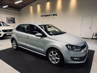 Begagnad VW Polo 86 HK (63 kW) 2010 Silver Halvkombi