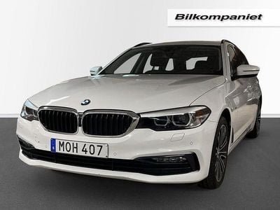Vit Begagnad 2018 BMW 520 Sport Line Kombi | 229 000 kr (Marknadspris)