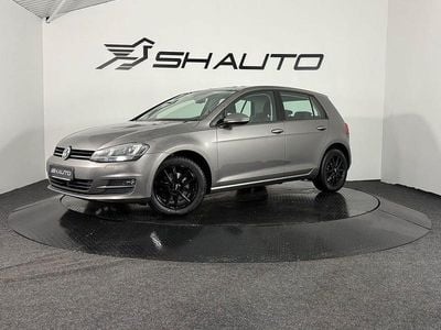 Grå Begagnad 2014 VW Golf VII | 89 900 kr (Marknadspris)