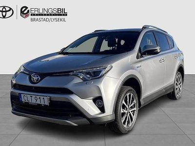 Silver Begagnad 2017 Toyota RAV4 Hybrid Executive SUV | 249 000 kr (Lite dyr)