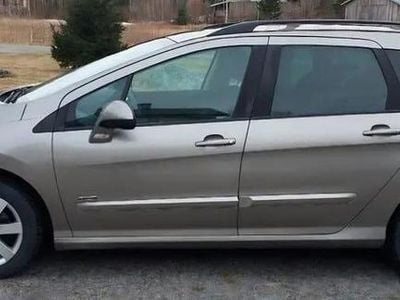 Beigegrå Begagnad 2011 Peugeot 308 SW Kombi | 49 500 kr (Marknadspris)