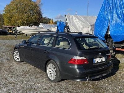 Begagnad BMW 523 190 HK (139 kW) 2009 Grå Kombi