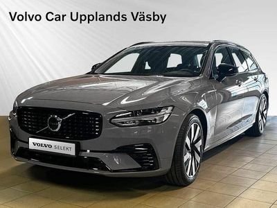 Grå Begagnad 2025 Volvo V90 Plus Kombi | 464 900 kr
