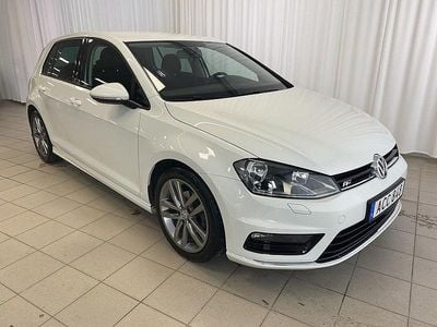 Pure white Begagnad 2016 VW Golf VII Kombi | 125 000 kr (Marknadspris)