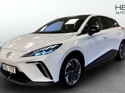 Vit Begagnad 2022 MG MG4 EV Luxury Halvkombi | 259 900 kr