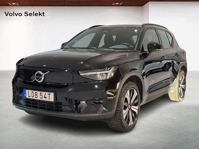 Svart Begagnad 2023 Volvo XC40 Plus SUV | 309 000 kr (Bra pris)