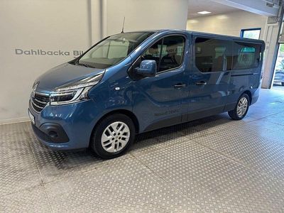 Blå Begagnad 2020 Renault Trafic Minibuss | 329 000 kr