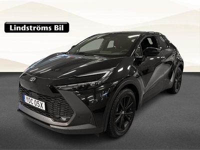 Svart Begagnad 2025 Toyota C-HR Style SUV | 399 000 kr (Marknadspris)
