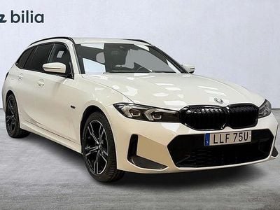 Vit Begagnad 2023 BMW 330e M Sport Kombi | 379 000 kr (Lite dyr)