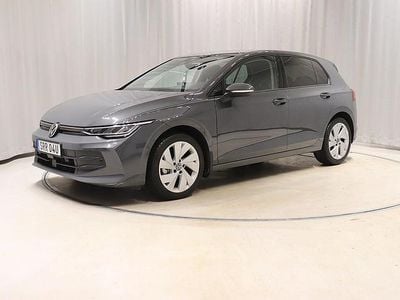 Begagnad VW Golf VIII Life 150 HK (110 kW) 2024 Blå Kombi
