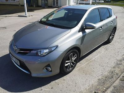 begagnad Toyota Auris 1.6 5-D Edition Fell/ Dragkrok