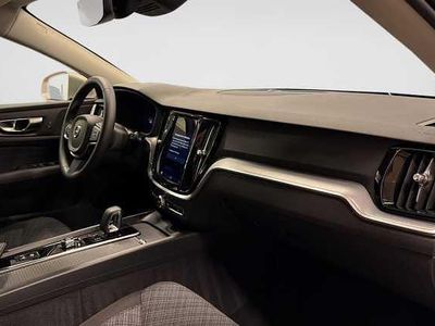 Begagnad 2024 Volvo V60 Kombi | 349 000 kr (Bra pris)