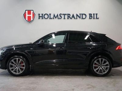 Svart Begagnad 2022 Audi Q8 S-Line SUV | 669 900 kr