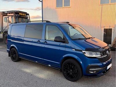 Blå Begagnad 2024 VW T6.1 Van | 899 000 kr