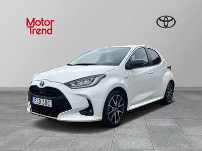 begagnad Toyota Yaris Hybrid 1,5 5D STYLE