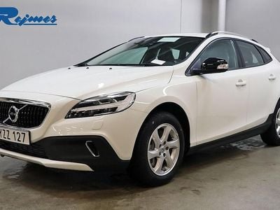 Ice vit Begagnad 2017 Volvo V40 CC Business Edition Kombi | 219 800 kr (Lite dyr)