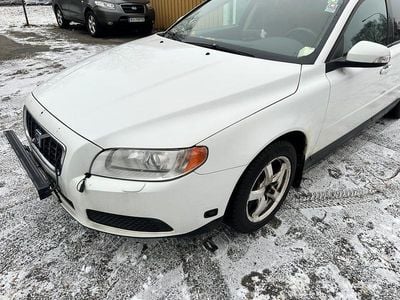 Begagnad Volvo V70 185 HK (136 kW) 2008 Vit Kombi