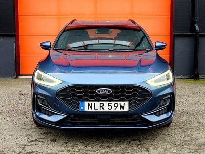 Blå Begagnad 2024 Ford Focus ST-Line Kombi | 349 900 kr