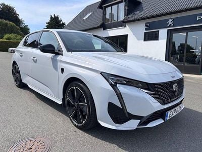 Vit Begagnad 2023 Peugeot e-308 GT Halvkombi | 358 000 kr
