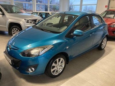Blå Begagnad 2011 Mazda 2 Halvkombi | 59 500 kr (Marknadspris)