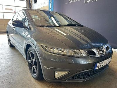 Begagnad Honda Civic Sport 140 HK (102 kW) 2010 Gråmetallic Halvkombi