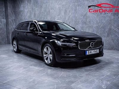 Begagnad Volvo V90 Momentum 190 HK (139 kW) 2020 Svart Kombi