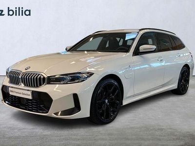 Begagnad BMW 330 M Sport 292 HK (214 kW) 2025 Vit Kombi