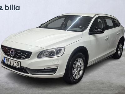 Vit Begagnad 2015 Volvo V60 CC Business Edition Kombi | 164 900 kr (Lite dyr)