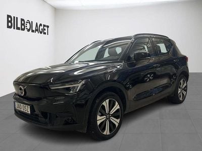 Svart Begagnad 2022 Volvo XC40 Core SUV | 334 500 kr