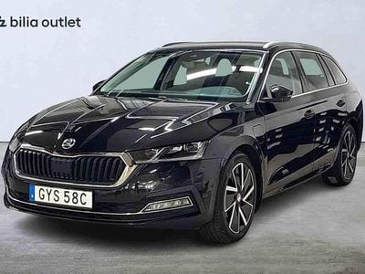 Svart Begagnad 2021 Skoda Octavia Kombi | 229 900 kr (Marknadspris)