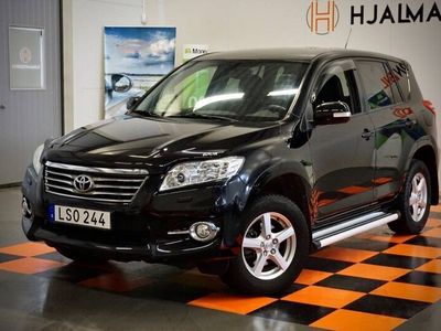 begagnad Toyota RAV4 2.0 VVT-i / 4x4 / Multidrive S / NYSERVAD 158hk