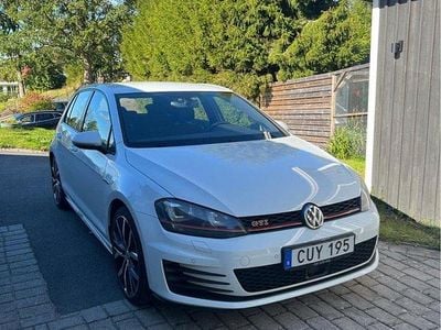 VW Golf VII