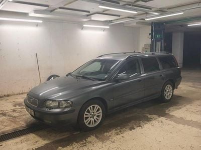 Begagnad 2004 Volvo V70 Kombi | 31 000 kr (Marknadspris)