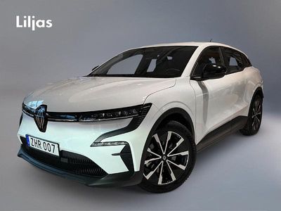 Vit Begagnad 2022 Renault Mégane IV Evolution Halvkombi | 239 000 kr (Marknadspris)