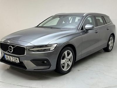 Grå Begagnad 2021 Volvo V60 Momentum Kombi | 229 000 kr (Bra pris)